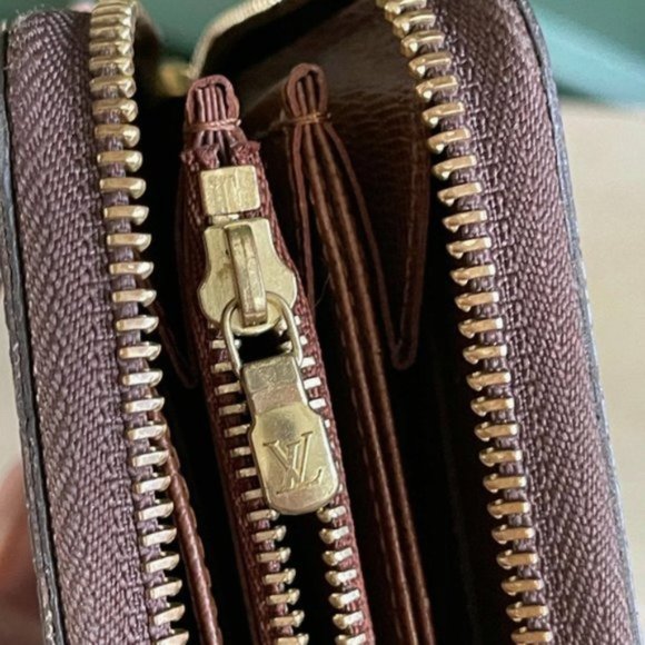 Louis Vuitton Zippy Orgnaizer Wallet Monogram SP5102 - Picture 11 of 14
